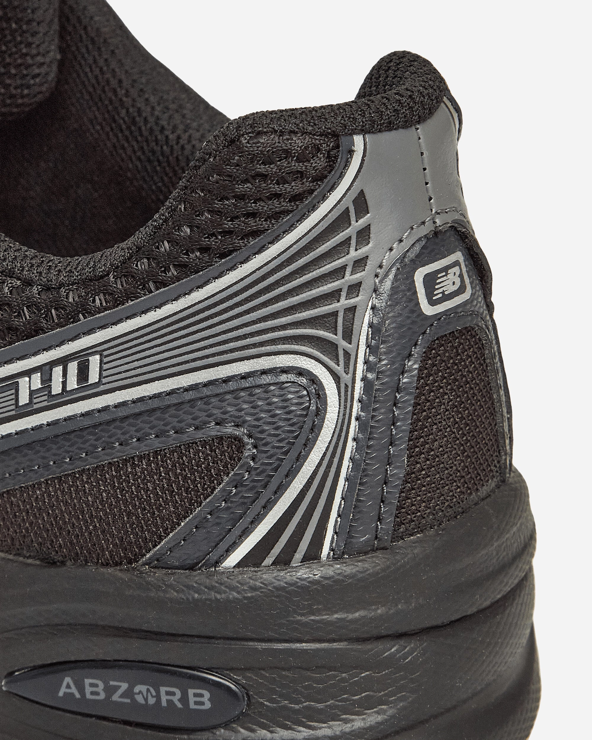 740 Sneakers Black / Silver Metallic