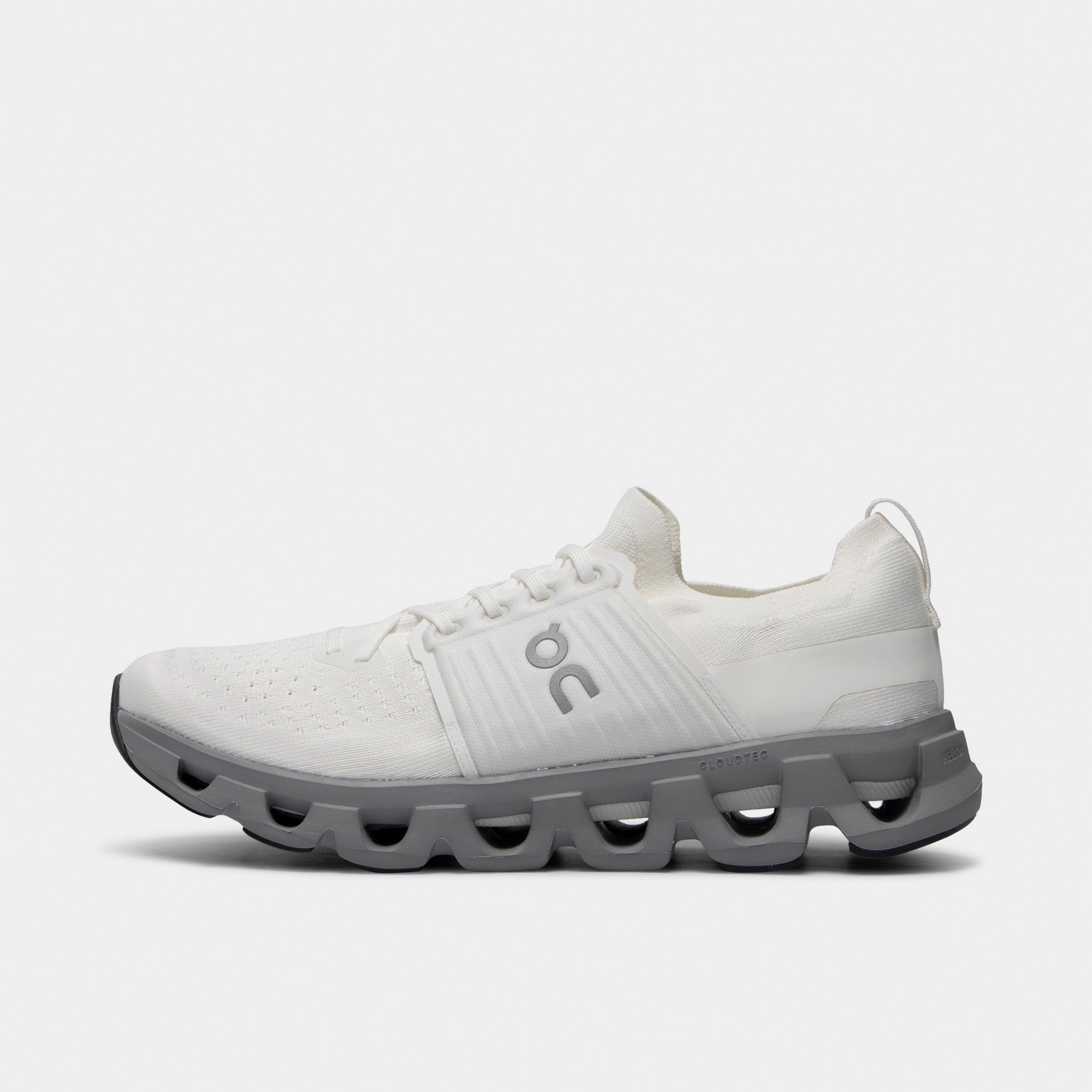 On Cloudswift 4 Ivory / Alloy