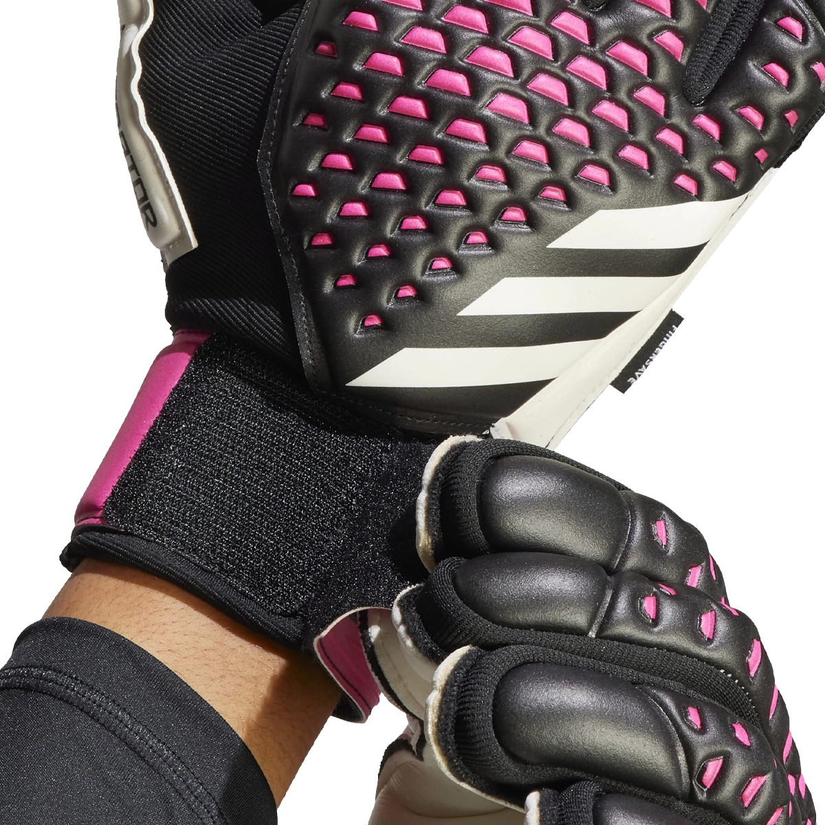 Predator Match Fingersave Gloves