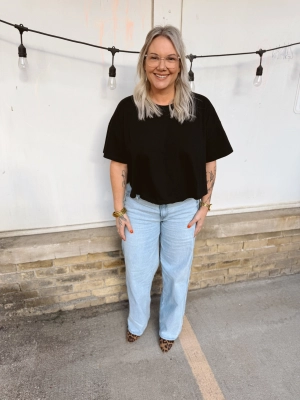 Zen Short Sleeve Crop Top-Black